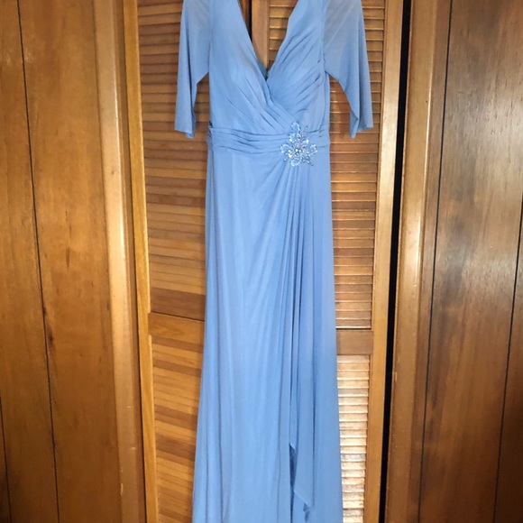 Alyce evening gown - Picture 2 of 6